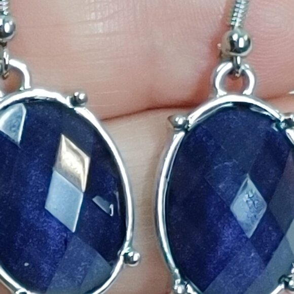 5/$25 Blue stone silver tone Earrings - Picture 4 of 7